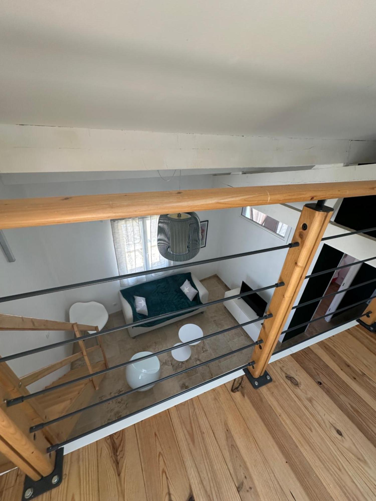 Appartement Avec Vue Sur L Eglise Des Saintes Kültér fotó